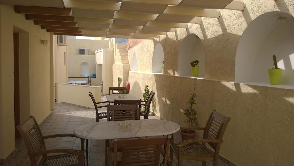 Anemomilos Suites Fira  Ngoại thất bức ảnh