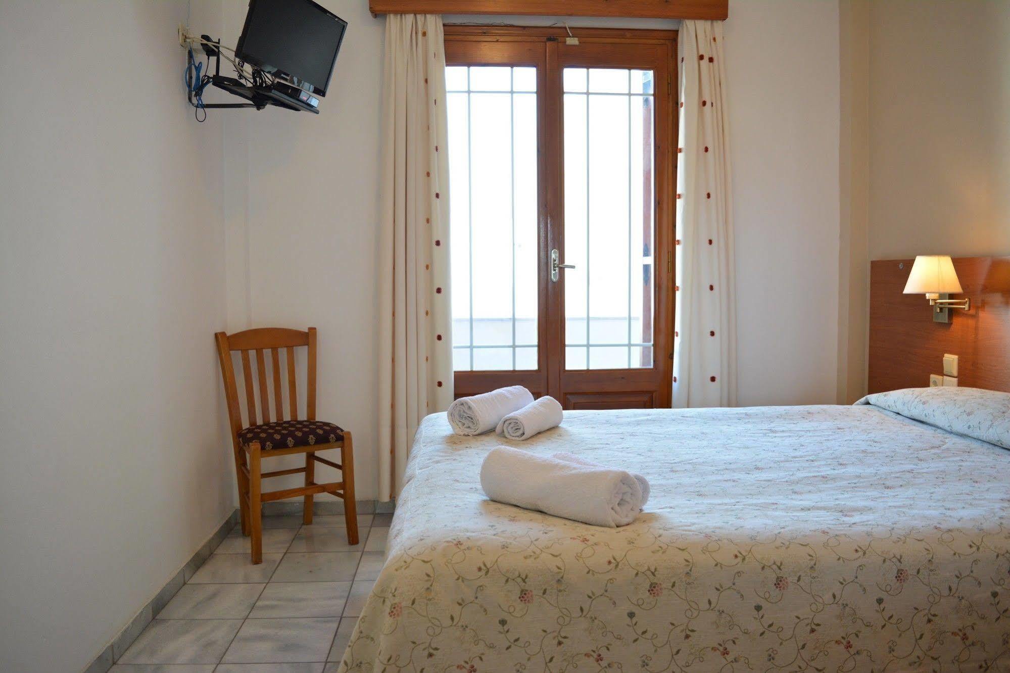 Anemomilos Suites Fira  Ngoại thất bức ảnh
