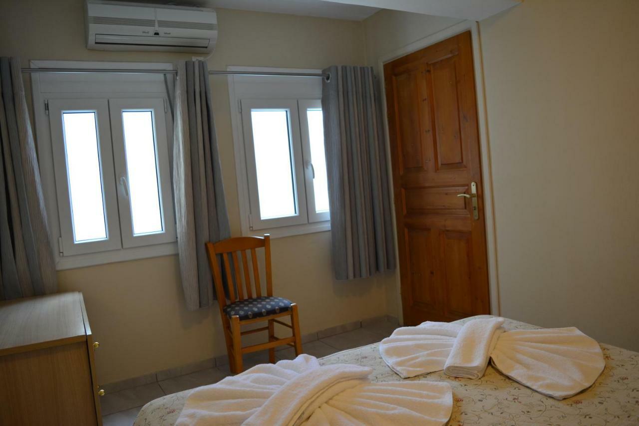 Anemomilos Suites Fira  Ngoại thất bức ảnh