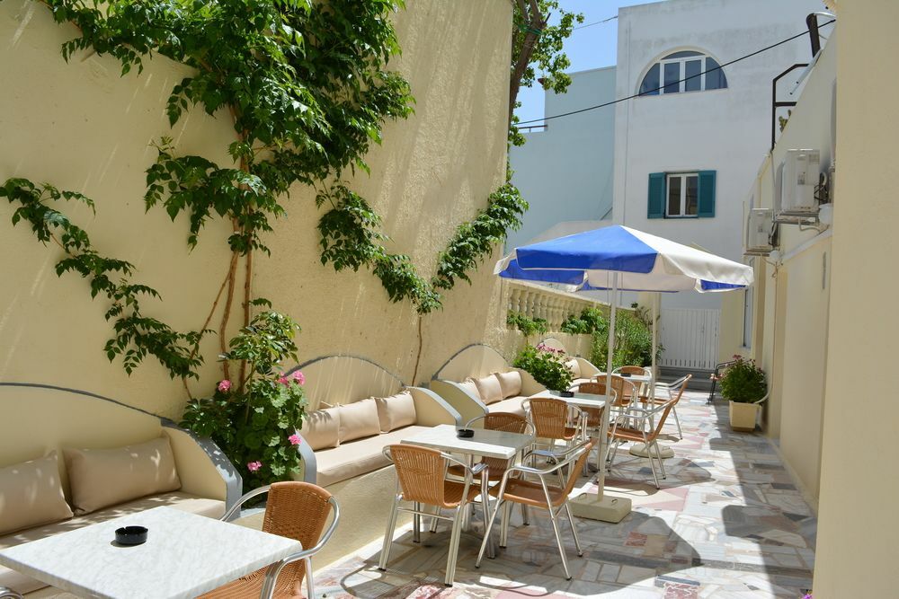 Anemomilos Suites Fira  Ngoại thất bức ảnh